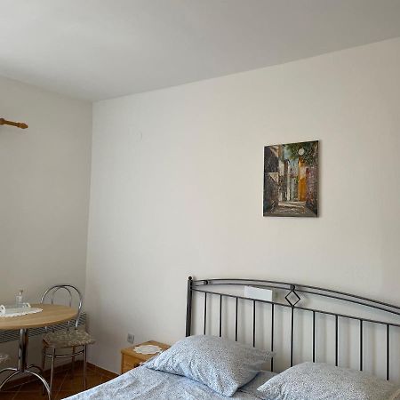 Guesthouse Tariba Supetarska Draga Ngoại thất bức ảnh
