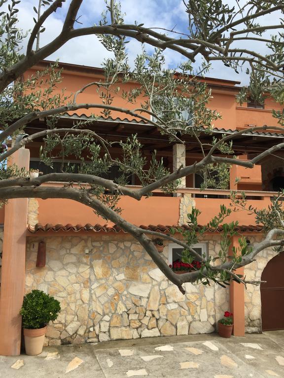 Guesthouse Tariba Supetarska Draga Ngoại thất bức ảnh