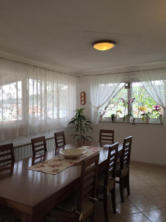 Guesthouse Tariba Supetarska Draga Ngoại thất bức ảnh