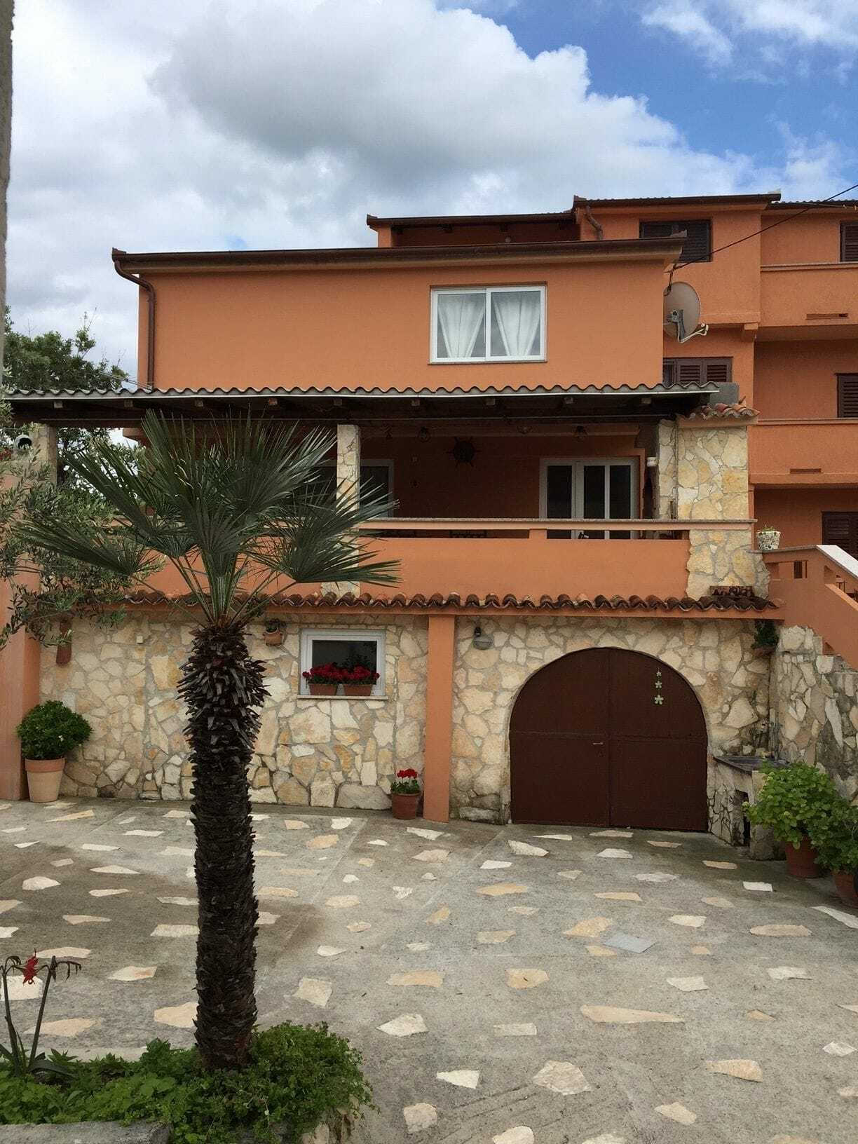 Guesthouse Tariba Supetarska Draga Ngoại thất bức ảnh